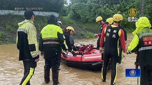 新北金山、萬里超大豪雨 溪水暴漲、多處淹水